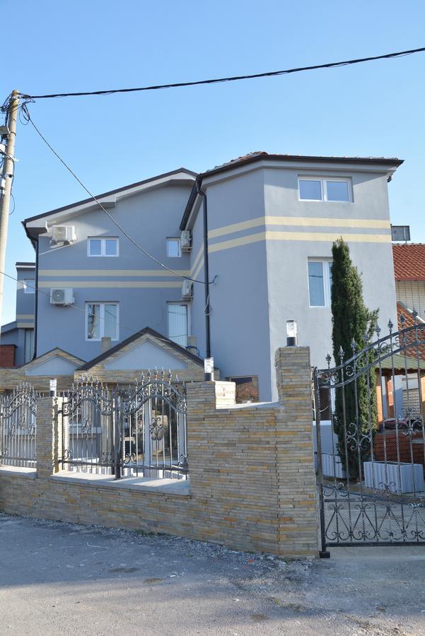 Prenociste Bojan 017 Bed & Breakfast Vranje Exterior photo
