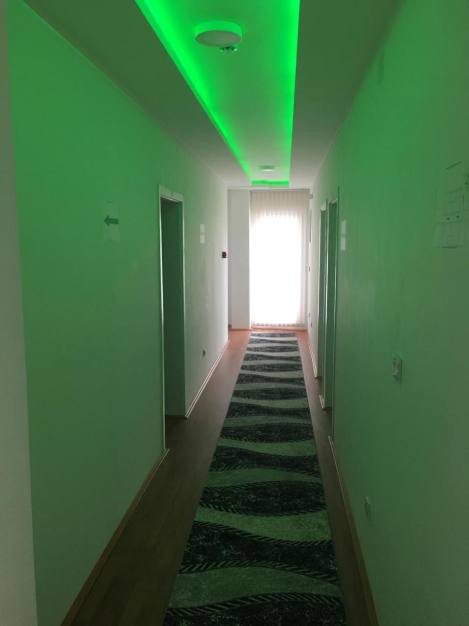 Prenociste Bojan 017 Bed & Breakfast Vranje Exterior photo